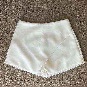 White skort